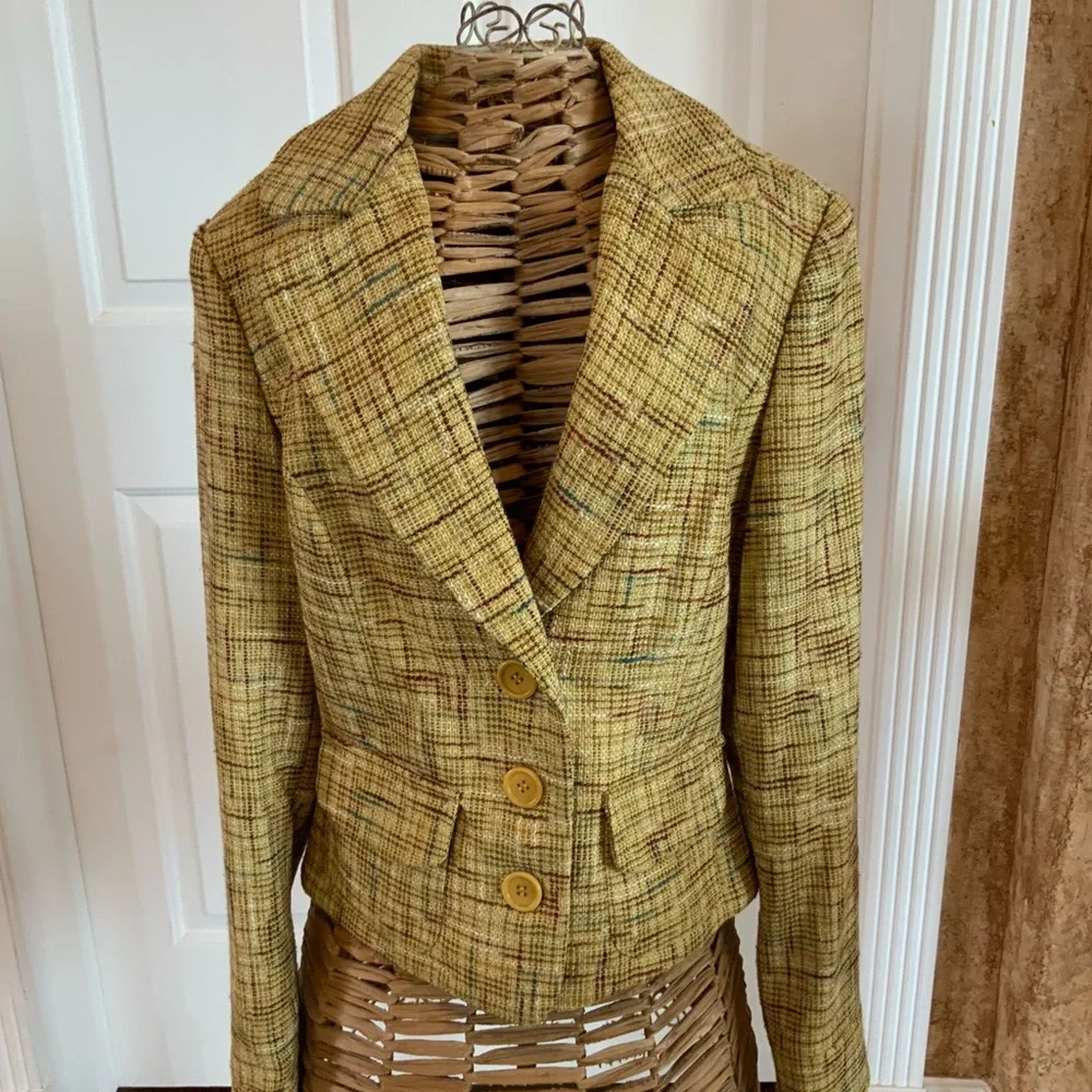 Blazer - Picture 1 of 2